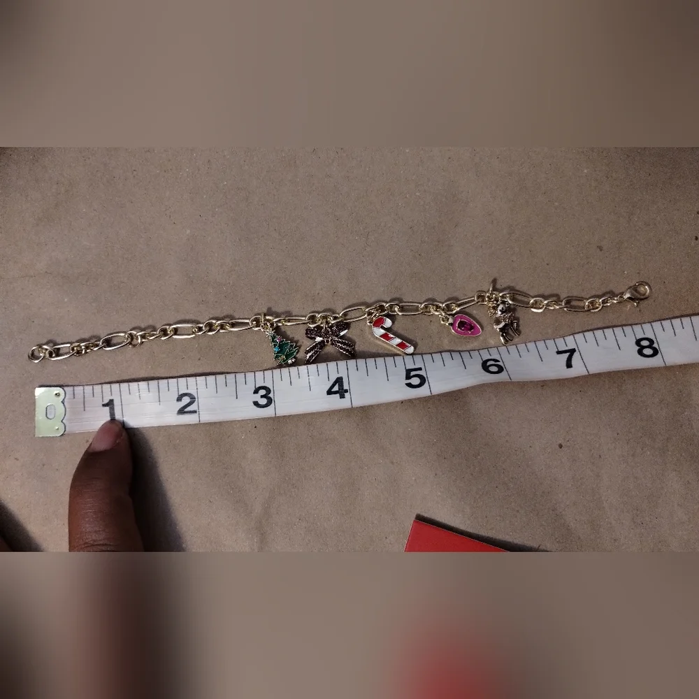 NWT Merry Moments Holiday Charm Bracelet